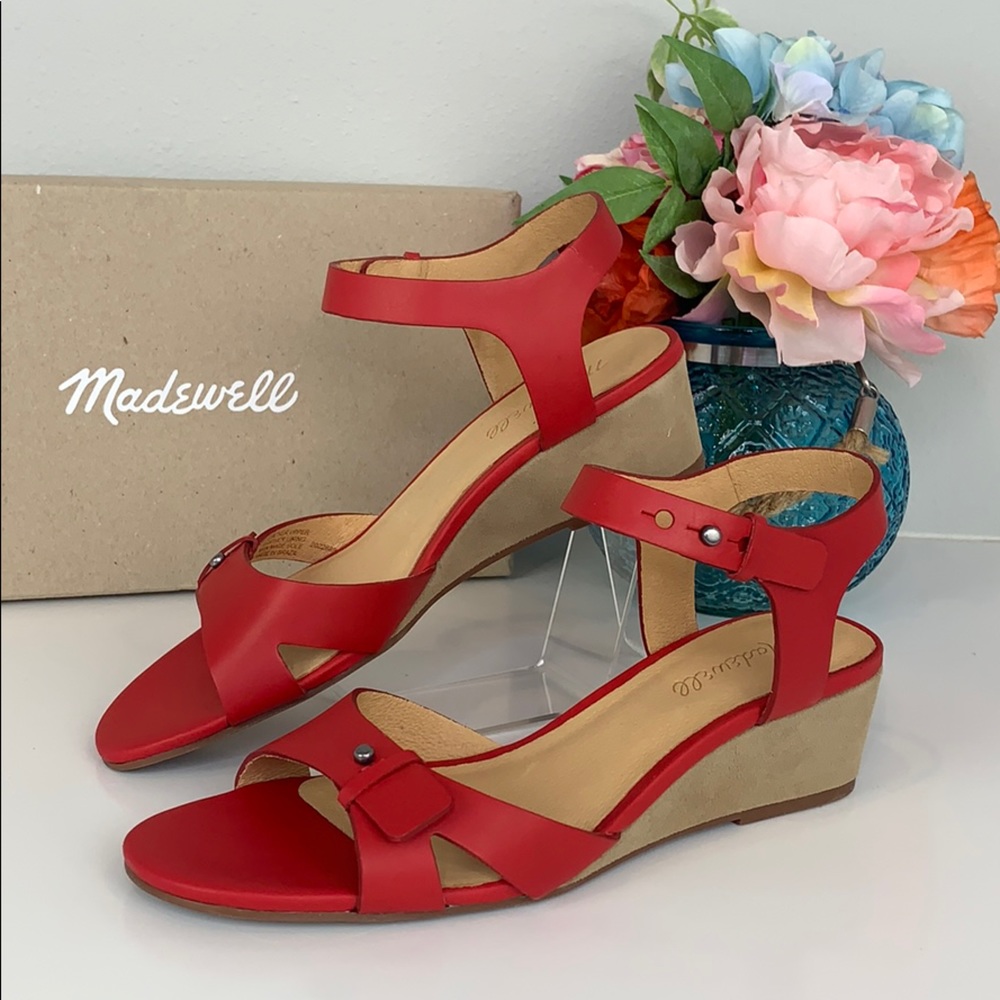 Madewell NWT The Joan Sandal In Lipstick Red 7.5